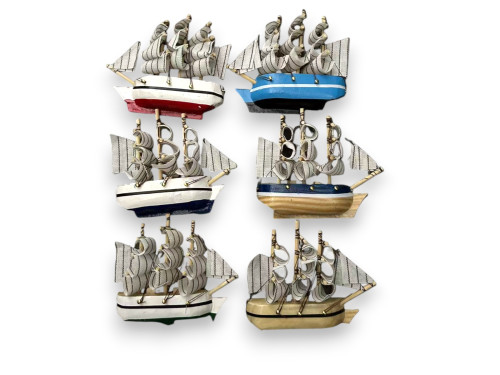 IMAN BARCO MADERA 10x9cm 6 COLORES Pack 24